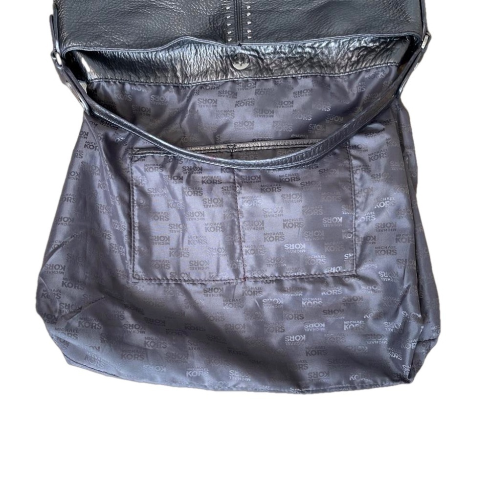 MICHAEL KORS METALLIC LEATHER  STUDDED BAG - Picture 10 of 14
